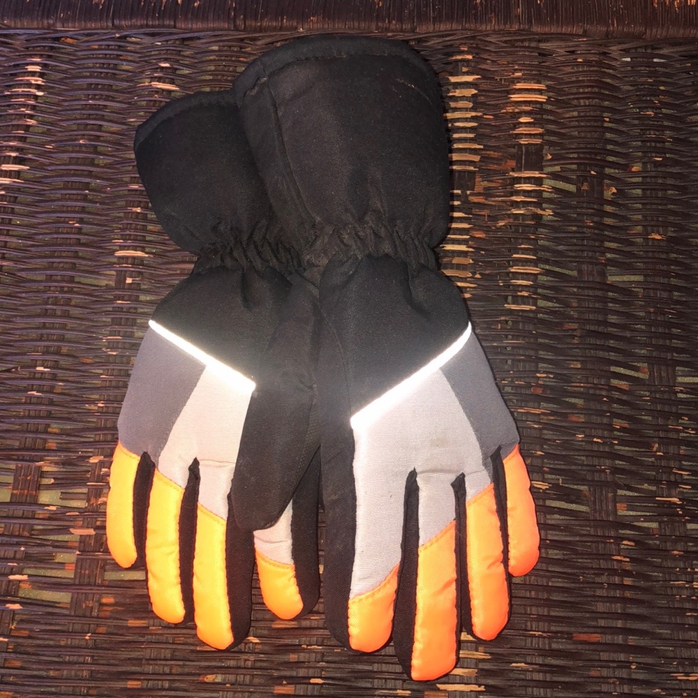 Thinsulate kids gloves